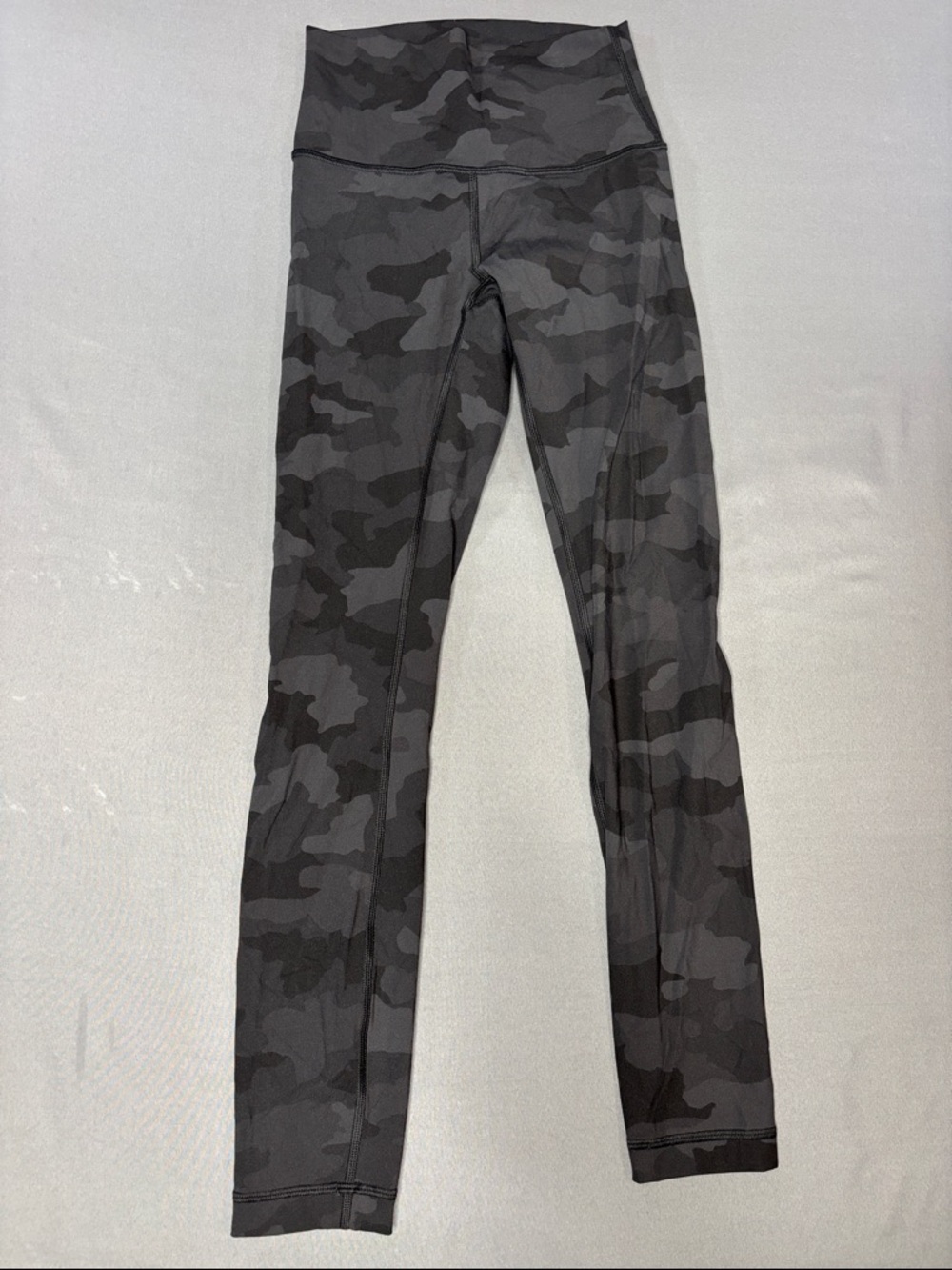 Lululemon Camo Leggings Womens 2 Black Align High Rise Pants 7/8 Ankle Yoga 25”
